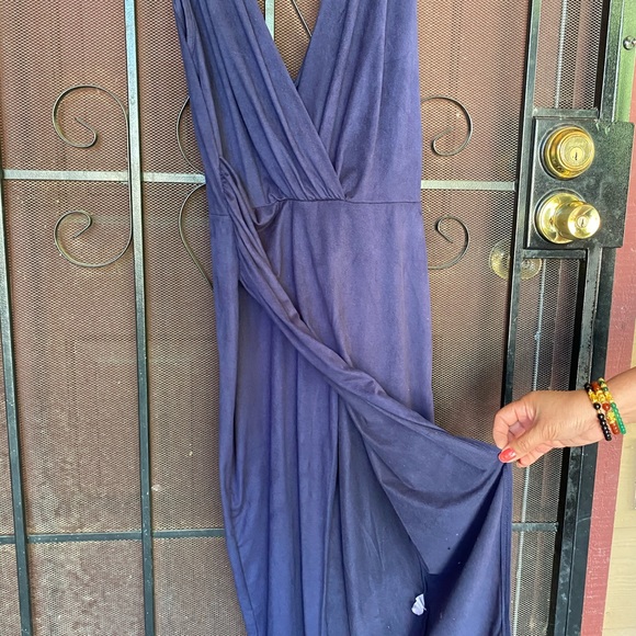 Dress - Picture 2 of 3